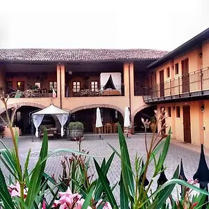  Farm stay Sangallo Italy