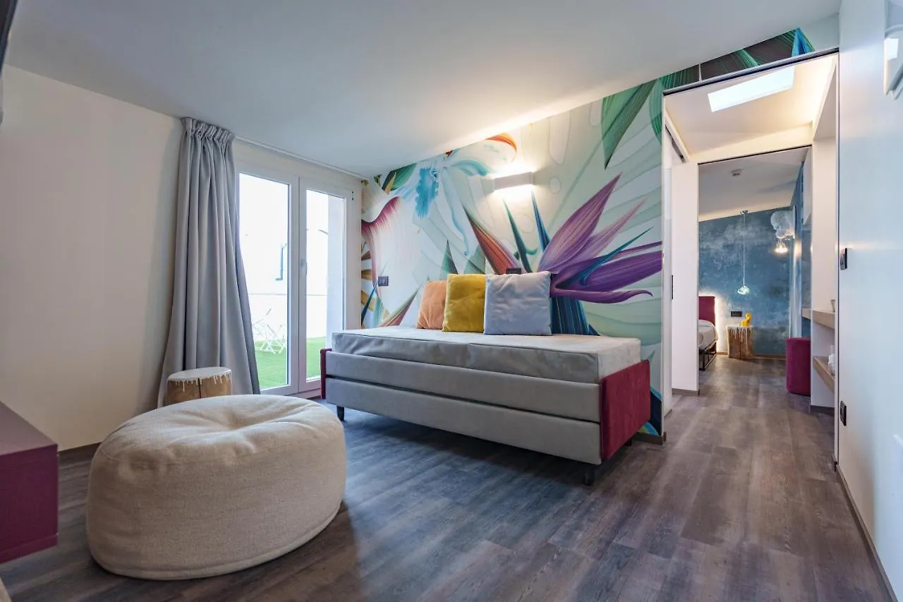 Design Hotel Astra B&B Misano Adriatico 3*,